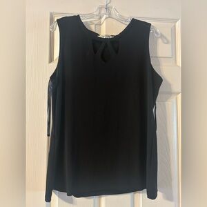 Jones Studio Black Sleeveless Blouse